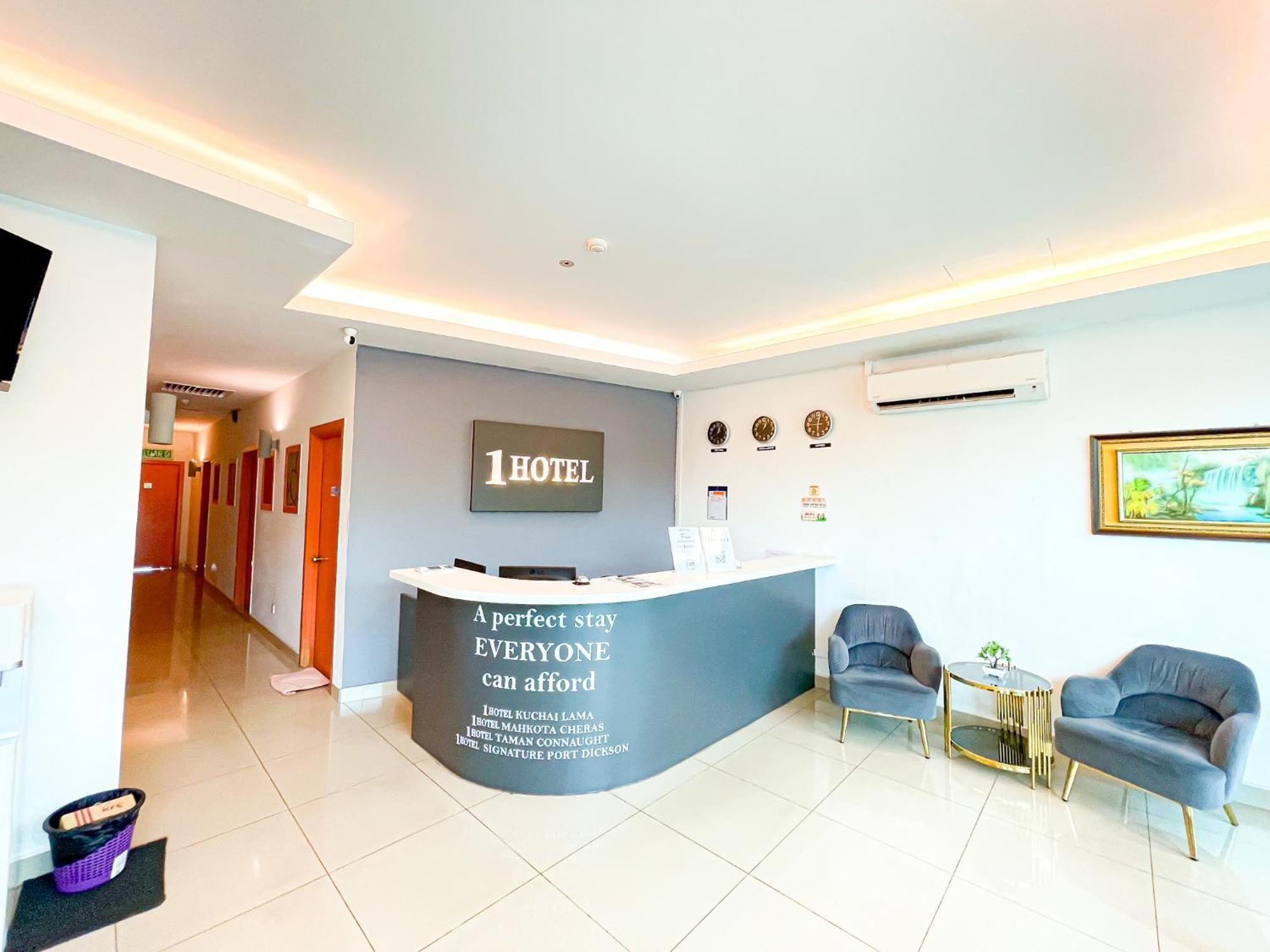1 Hotel Mahkota Черас Экстерьер фото